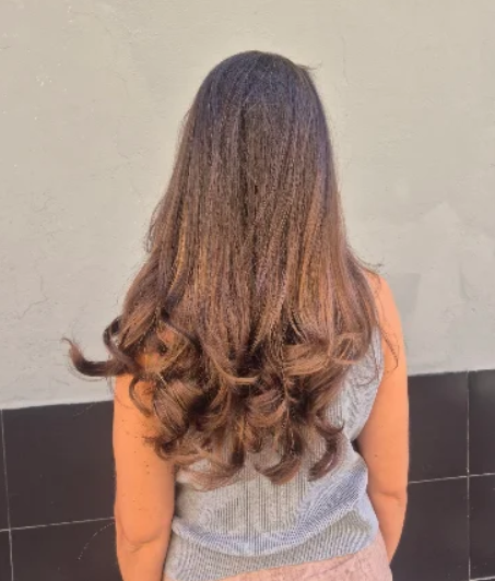 Pelo largo liso — Gloria Gabaldón Albacete